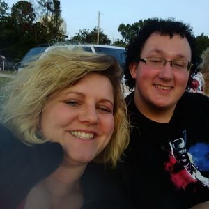 Meet your Posher, Chuck